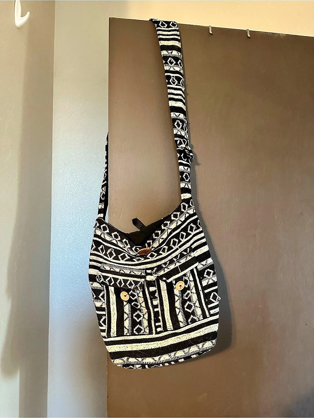 Geometric Shoulder Bag in Black & Cream